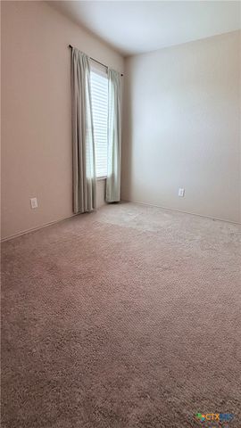 1660 W Nolte Farms Road, Seguin, TX 78155