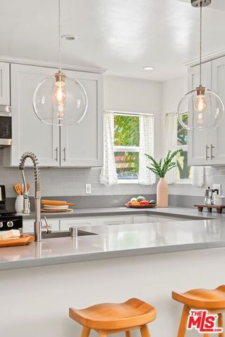 1418 N Maple Street, Burbank, CA 91505