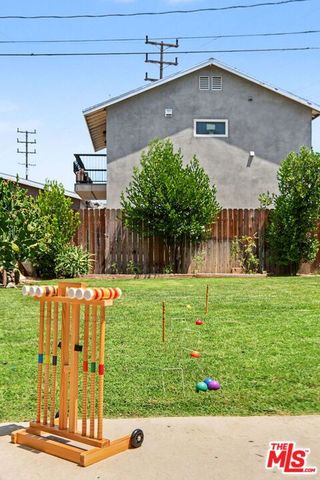 1418 N Maple Street, Burbank, CA 91505