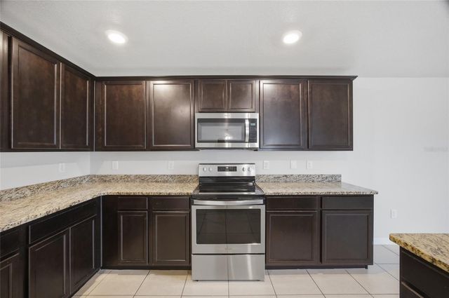 8512 SILVERBELL LOOP, Brooksville, FL 34613