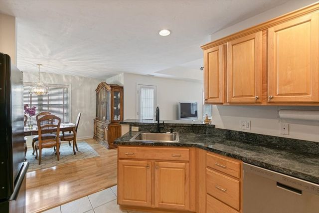 249 Salem Street 4, Reading, MA 01867