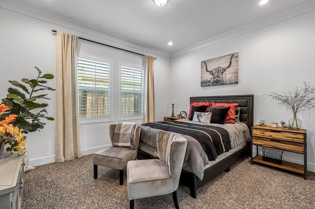 713 Harvest Drive, Madera, CA 93636