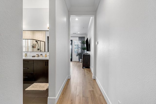 713 Harvest Drive, Madera, CA 93636