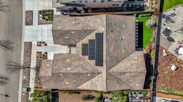 713 Harvest Drive, Madera, CA 93636