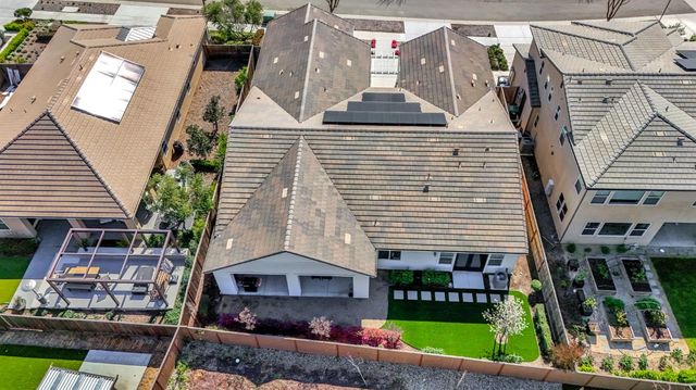 713 Harvest Drive, Madera, CA 93636