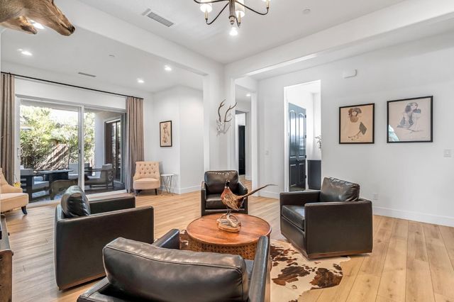 713 Harvest Drive, Madera, CA 93636