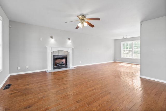 3736 N Jot Drive, Clarksville, TN 37040