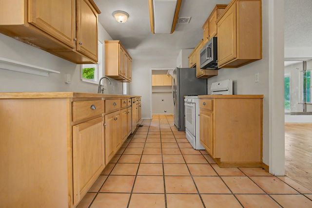 557 Grand Valley Drive, Grand Junction, CO 81504