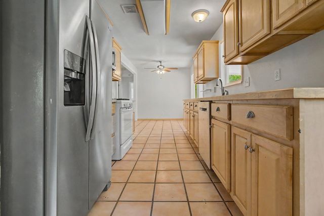 557 Grand Valley Drive, Grand Junction, CO 81504