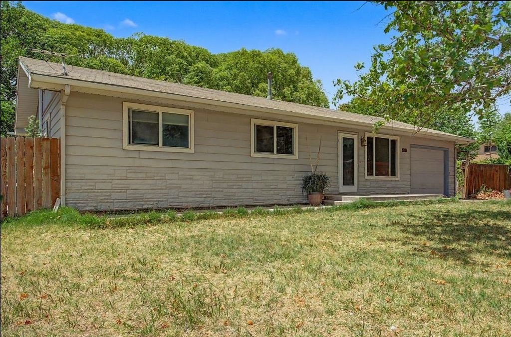 557 Grand Valley Drive, Grand Junction, CO 81504