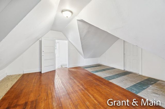 19250 Charest Street, Detroit, MI 48234