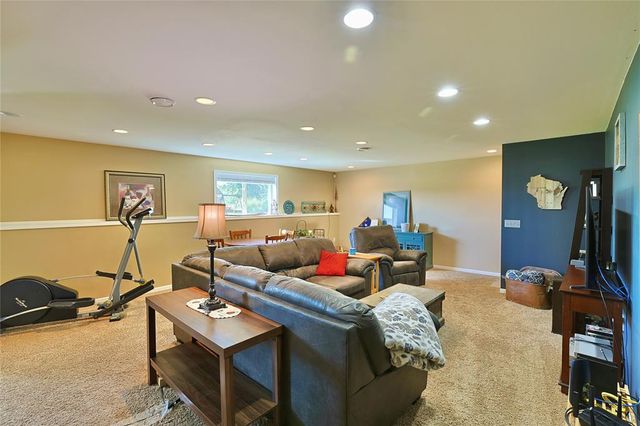 13669 42nd Avenue, Chippewa Falls, WI 54729