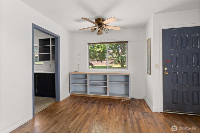 905 Peters Street, Raymond, WA 98577