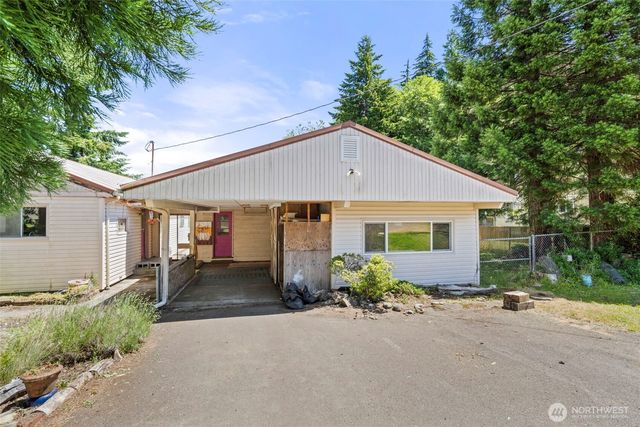 905 Peters Street, Raymond, WA 98577