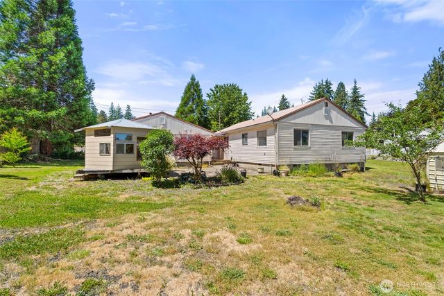 905 Peters Street, Raymond, WA 98577