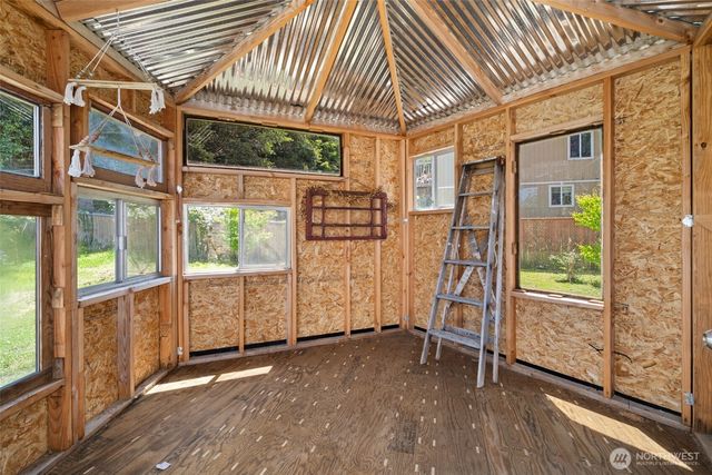905 Peters Street, Raymond, WA 98577