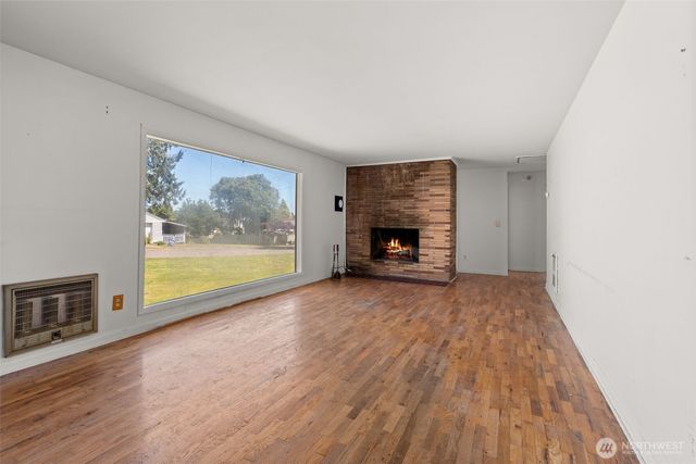 905 Peters Street, Raymond, WA 98577