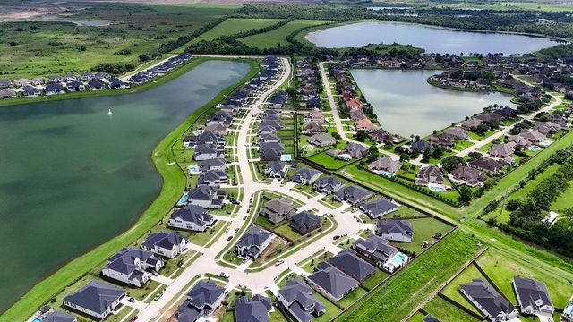 1783 Lake Crest Lane, Friendswood, TX 77546