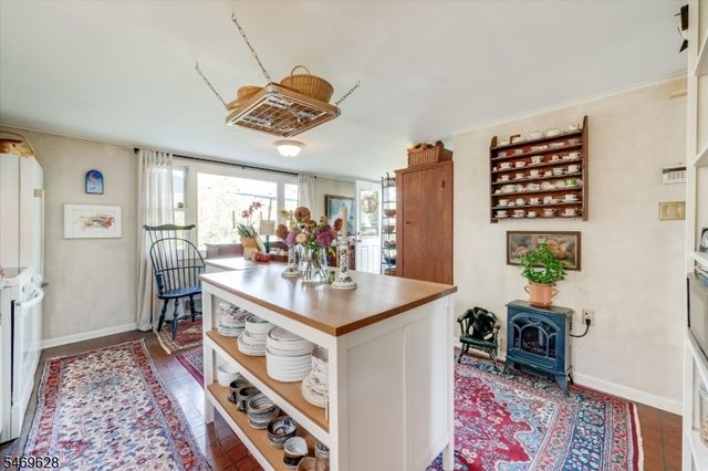 108 Bartley Rd, Washington Twp., NJ 07853