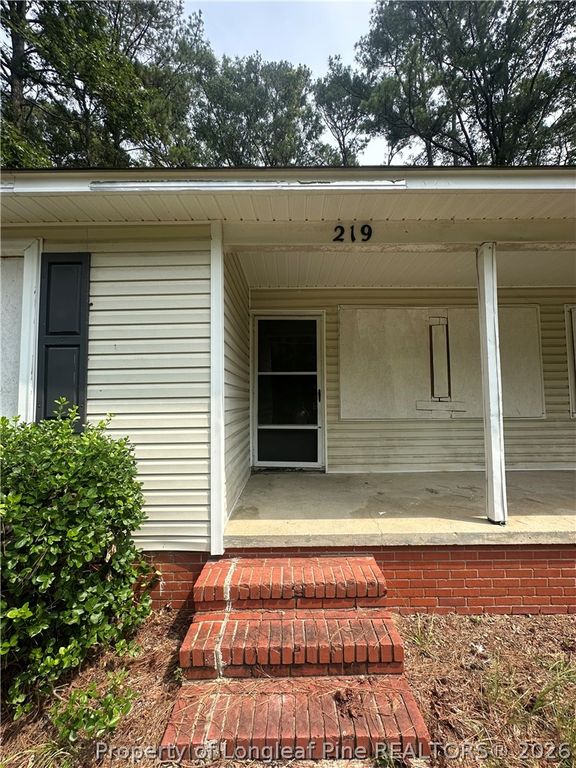 219 Colonial Drive, Fayetteville, NC 28301 — photo 2