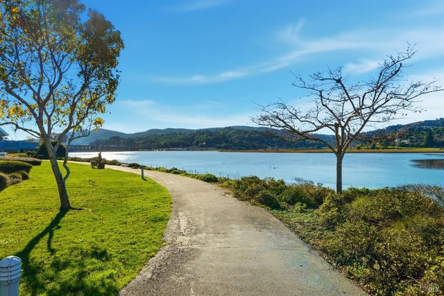 6041 Shelter Bay Ave, Mill Valley, CA 94941