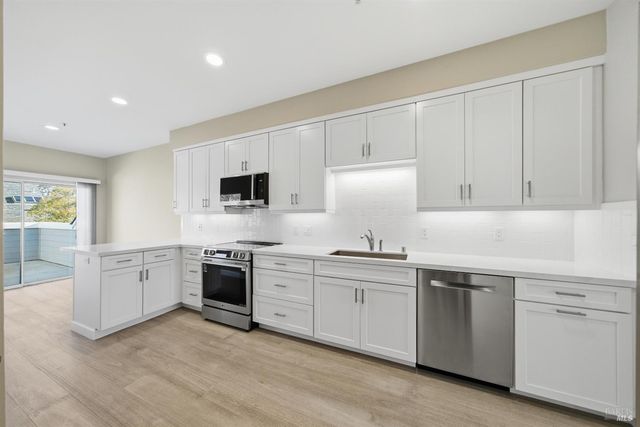 6041 Shelter Bay Ave, Mill Valley, CA 94941