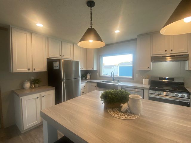 16 Bent Creek Circle, Parachute, CO 81635