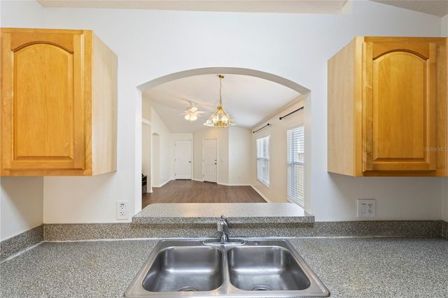 10462 BLACKMORE DRIVE, Tampa, FL 33647