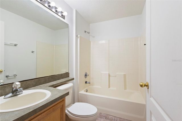 10462 BLACKMORE DRIVE, Tampa, FL 33647