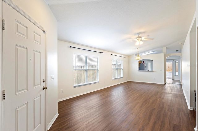 10462 BLACKMORE DRIVE, Tampa, FL 33647