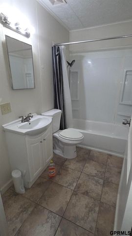 6603 Franklin Street, Omaha, NE 68104