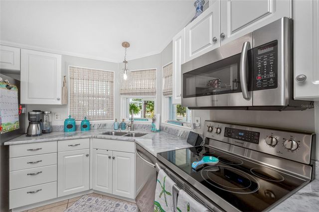 9123 KESTRAL CIRCLE, Englewood, FL 34224