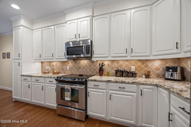 102 Travis Drive, Beaufort, NC 28516