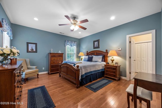 102 Travis Drive, Beaufort, NC 28516