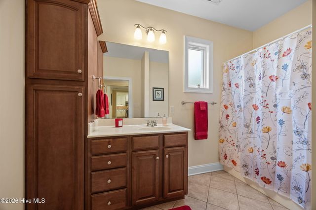 102 Travis Drive, Beaufort, NC 28516