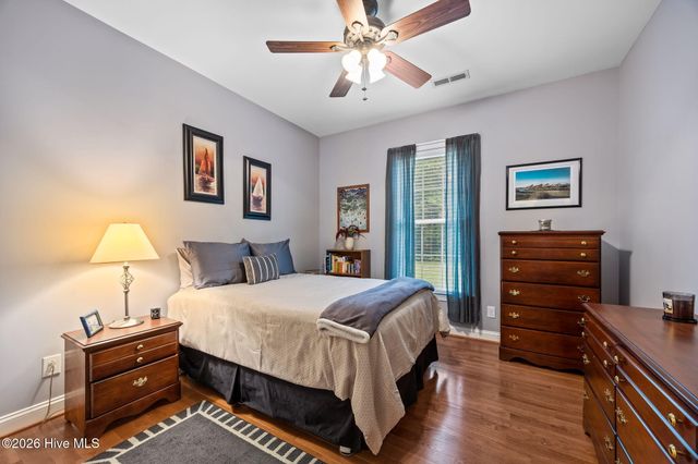 102 Travis Drive, Beaufort, NC 28516