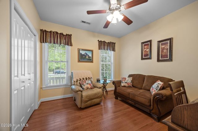 102 Travis Drive, Beaufort, NC 28516