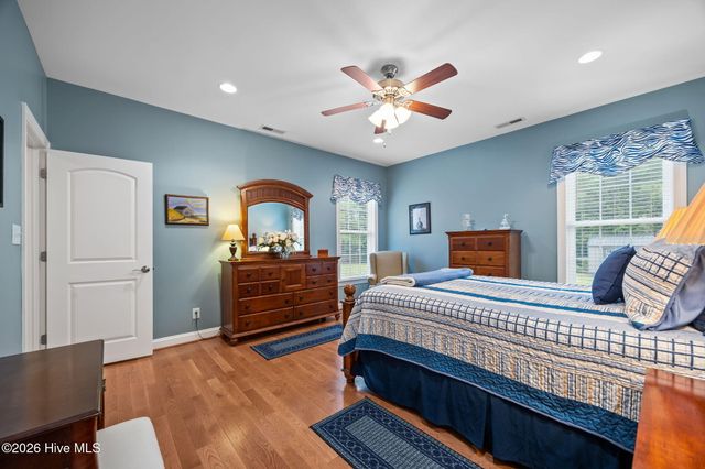 102 Travis Drive, Beaufort, NC 28516