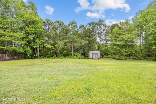 102 Travis Drive, Beaufort, NC 28516