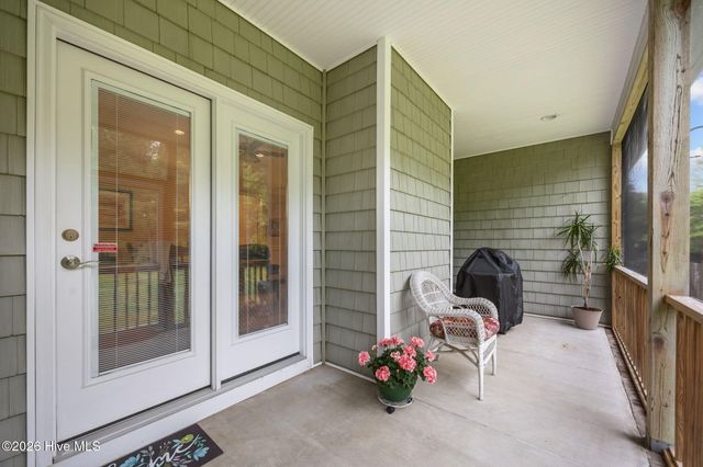 102 Travis Drive, Beaufort, NC 28516