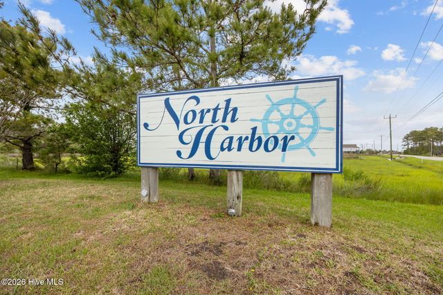 102 Travis Drive, Beaufort, NC 28516