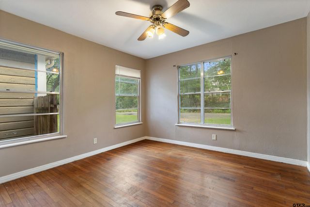 921 W Ellis Dr., Tyler, TX 75701