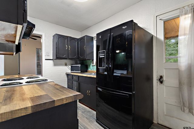 921 W Ellis Dr., Tyler, TX 75701