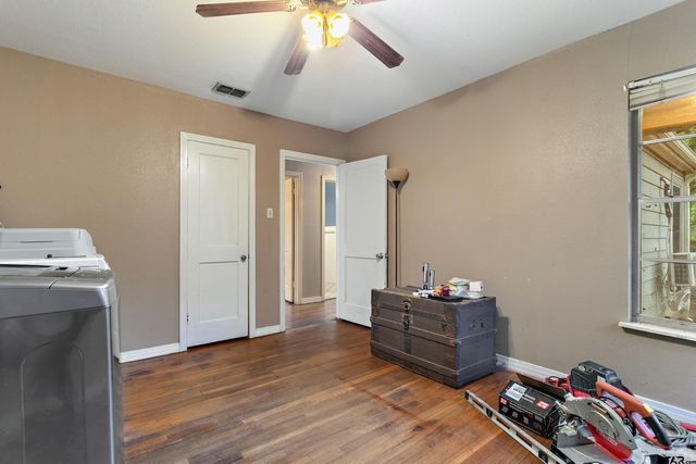 921 W Ellis Dr., Tyler, TX 75701