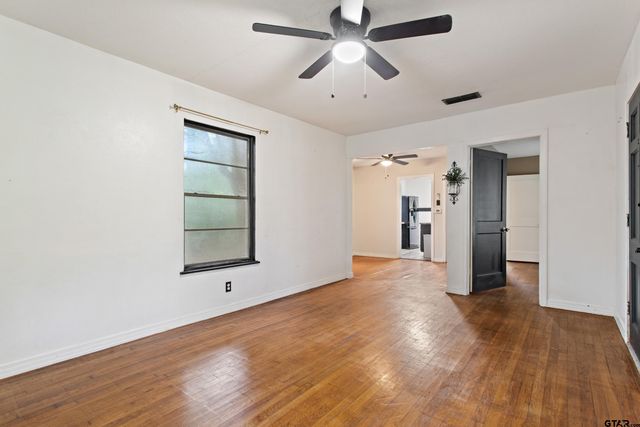 921 W Ellis Dr., Tyler, TX 75701