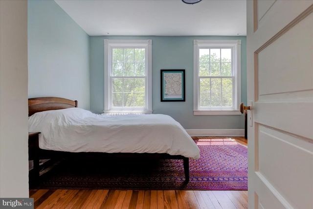 152 NORTH CAROLINA AVENUE, Washington, DC 20003