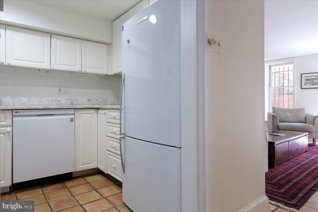 152 NORTH CAROLINA AVENUE, Washington, DC 20003