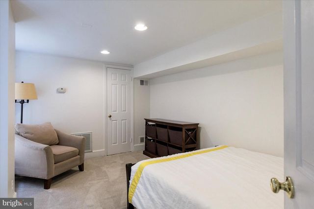 152 NORTH CAROLINA AVENUE, Washington, DC 20003