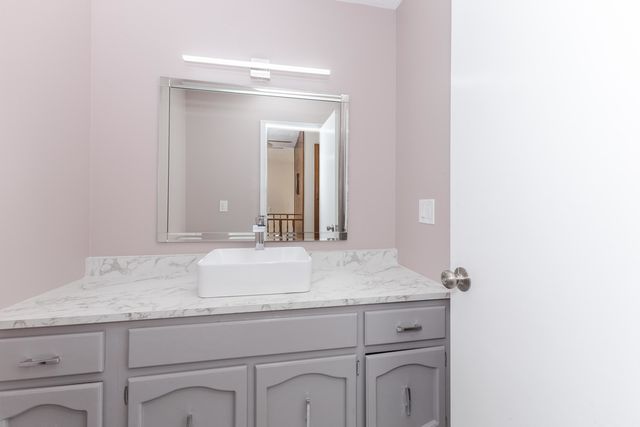 3312 N 1475 East Road, Heyworth, IL 61745