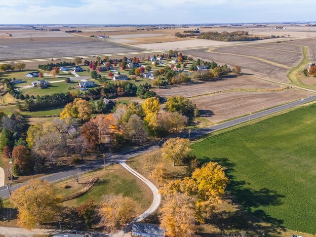 3312 N 1475 East Road, Heyworth, IL 61745